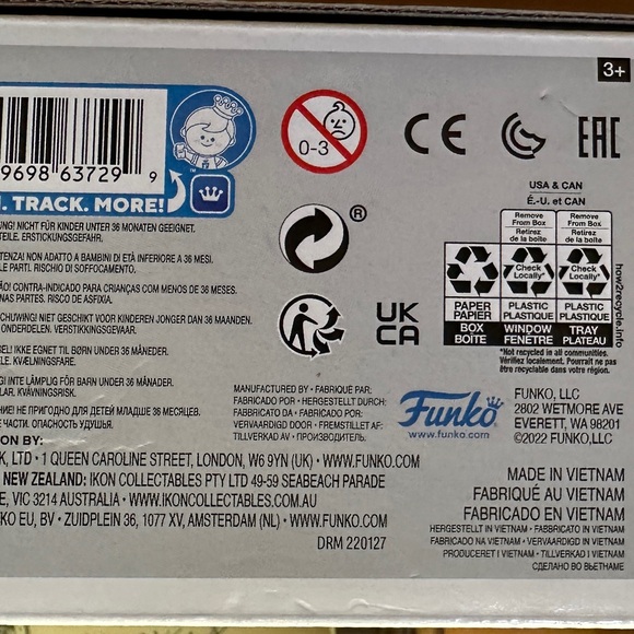 POP Stranger Things in Minecraft design Collection NWT Eleven With Eggos - Picture 7 of 15